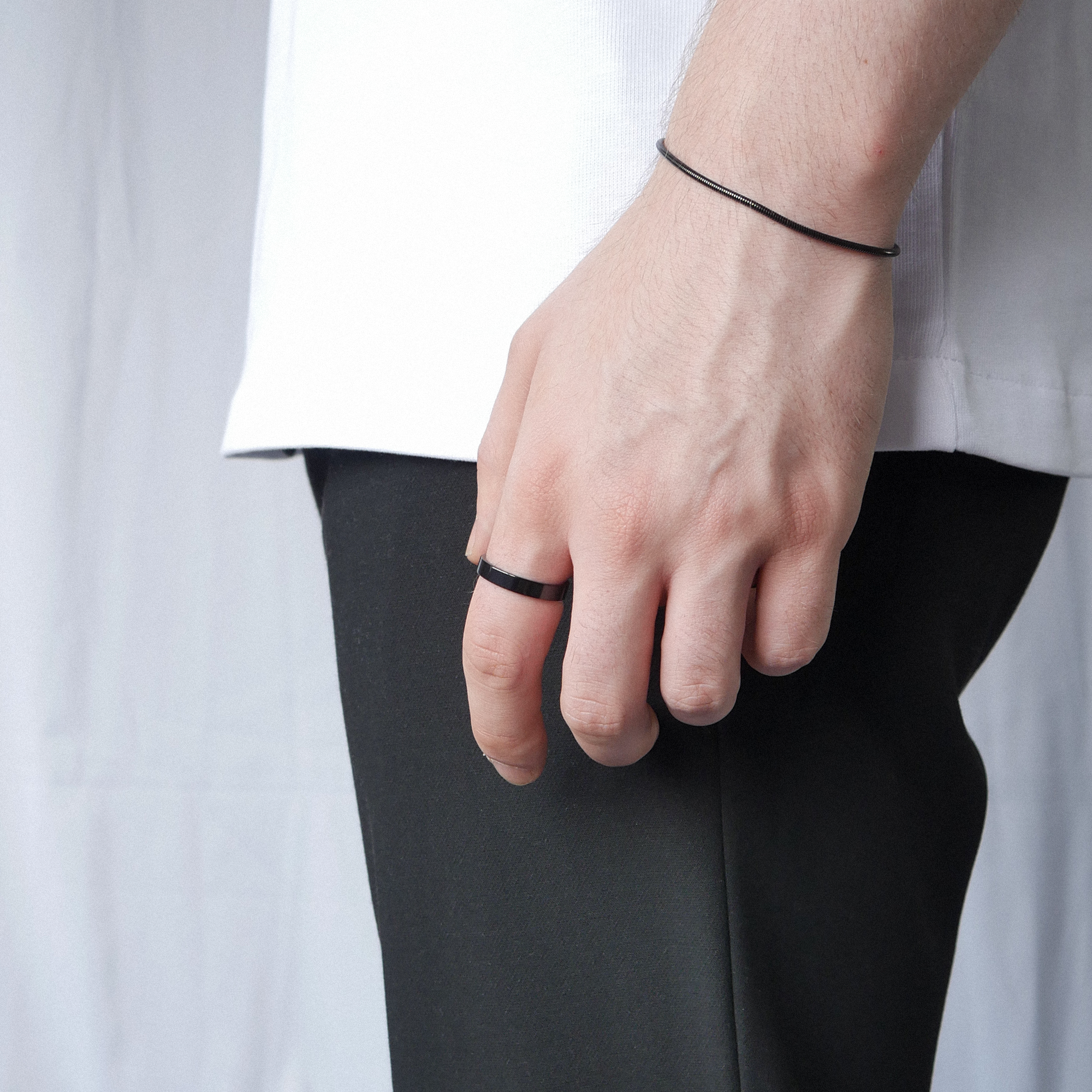 Thin Band Ring