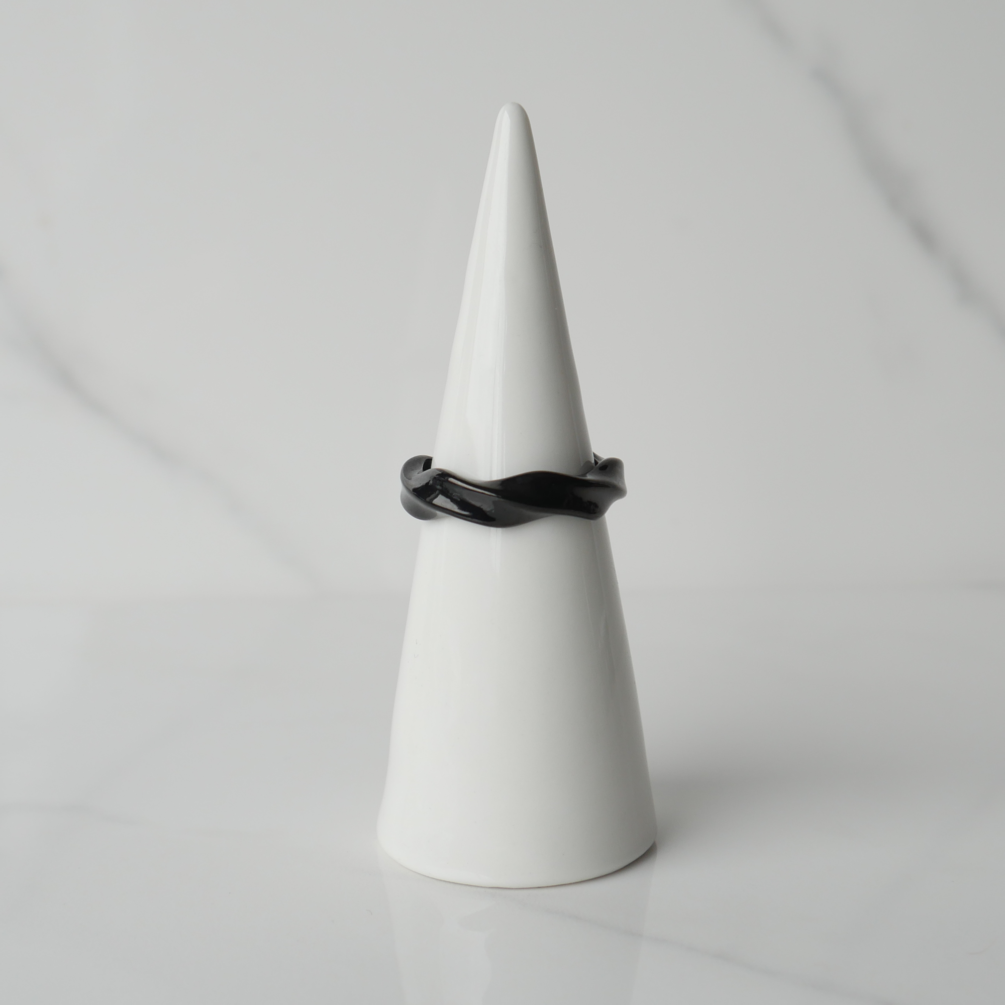 Twisted Band Ring
