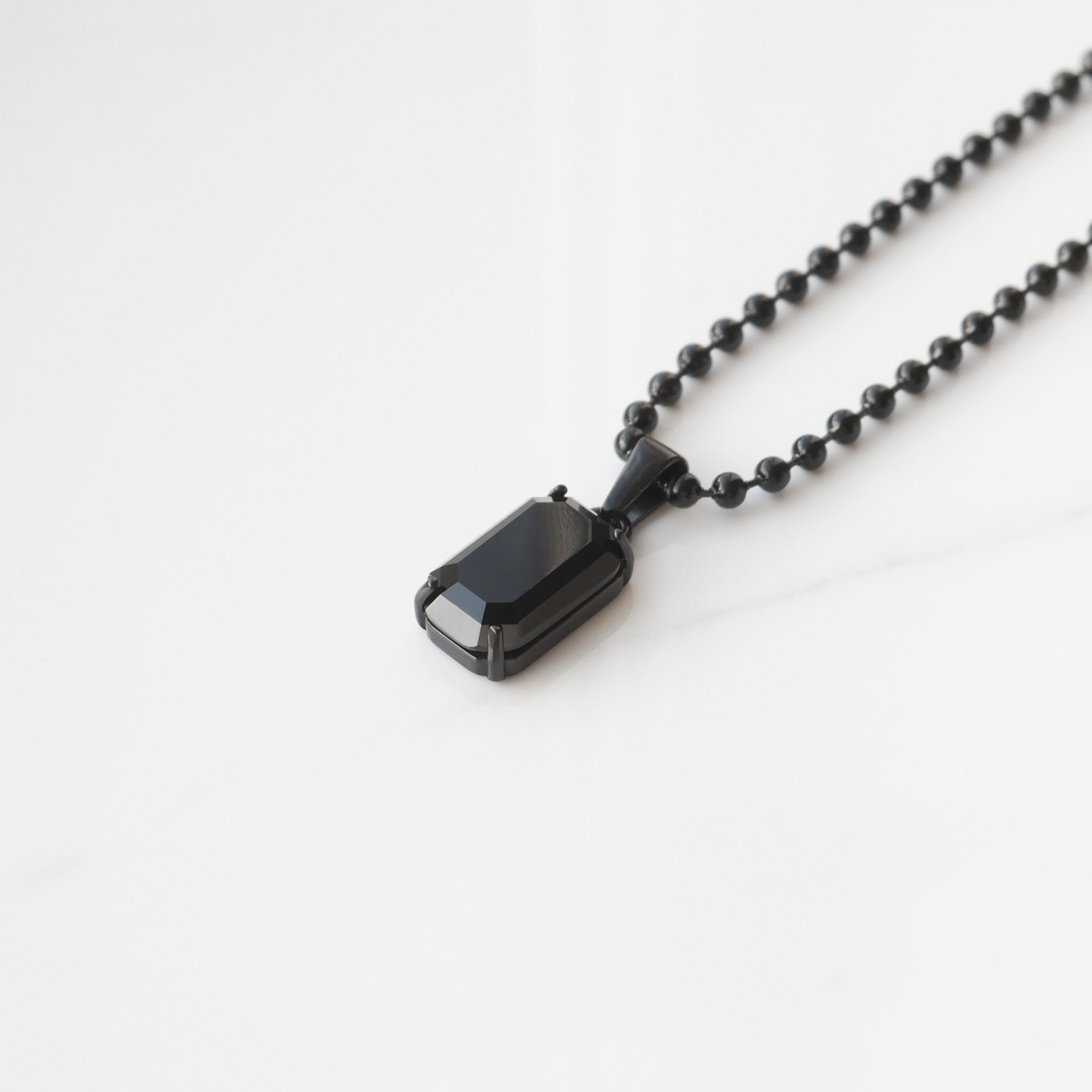 The Onyx Pendant