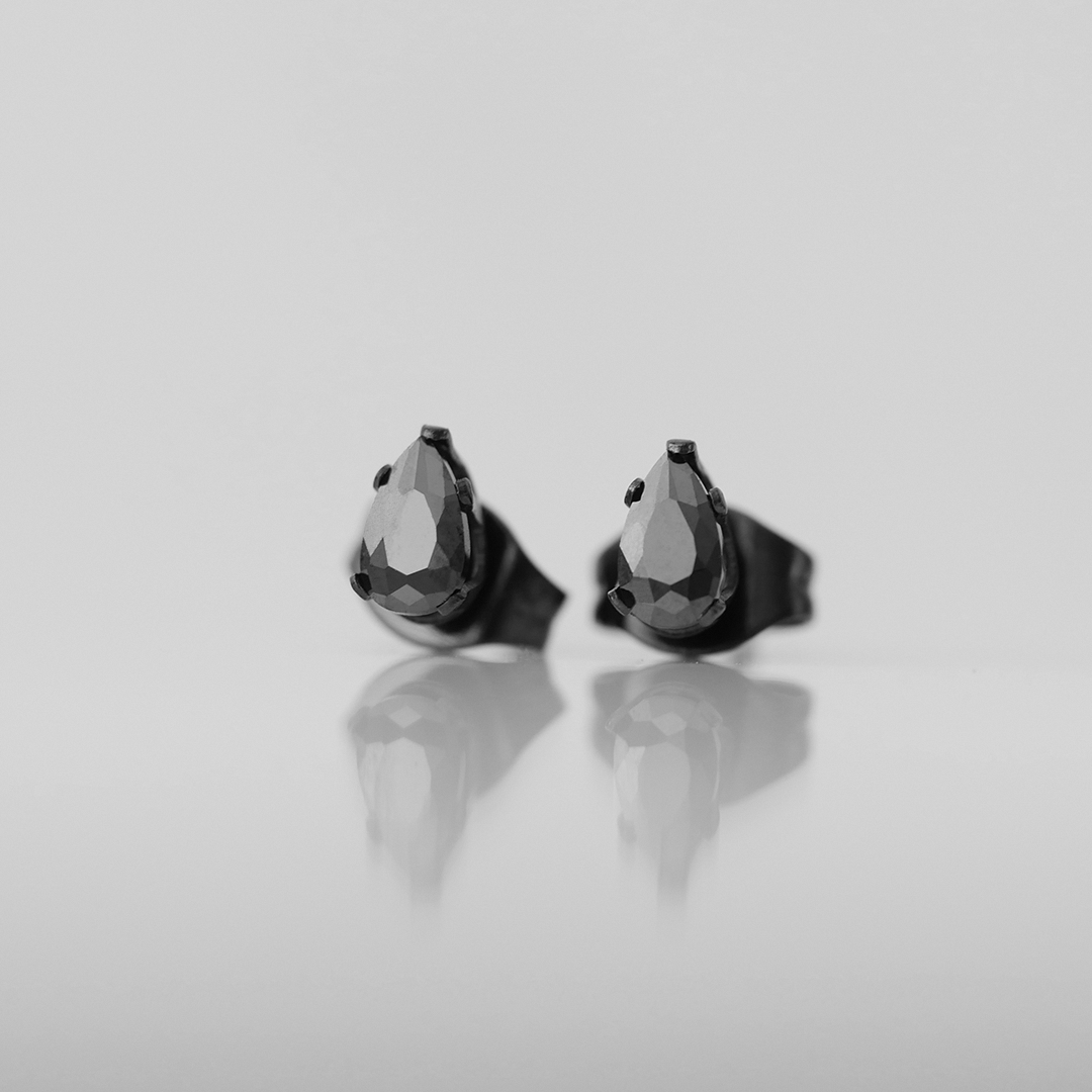 Teardrop Gemstone Studs (3mm)