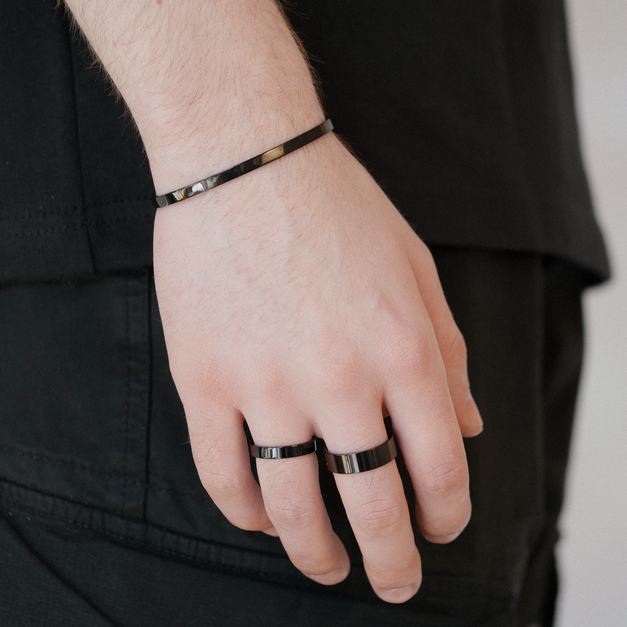 Thin Band Ring