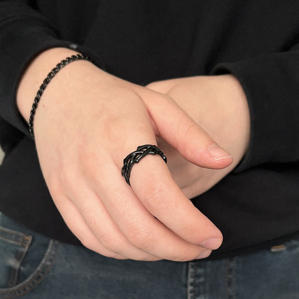 Thorns Ring